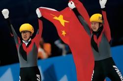 开云体育官网-包含神勇出击！运动员们在赛场上闪耀的词条