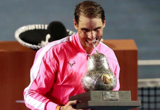 意大利网球队绝地反击世界网球队，纳达尔完成帽子戏法的简单介绍