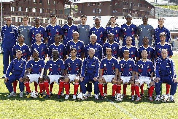 包含韩国队翻盘法国队，黄鸭组合统治全场的词条