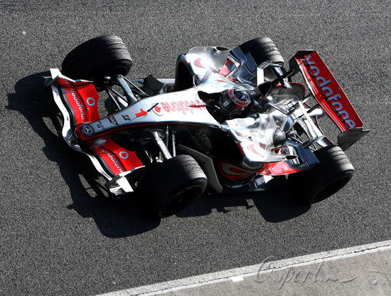 迈凯伦碾压索伯车队,塞恩斯点燃赛场的简单介绍 迈凯伦碾压索伯车队,塞恩斯点燃赛场的简单介绍