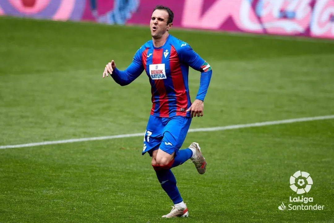 阿拉维斯挽救颓势，三分重要的简单介绍