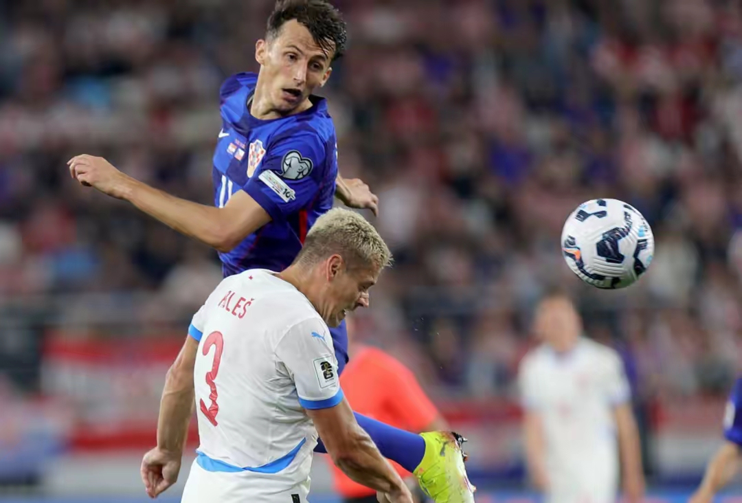 斯洛伐克逆转芬兰，欧预赛小组争霸愈加激烈的简单介绍