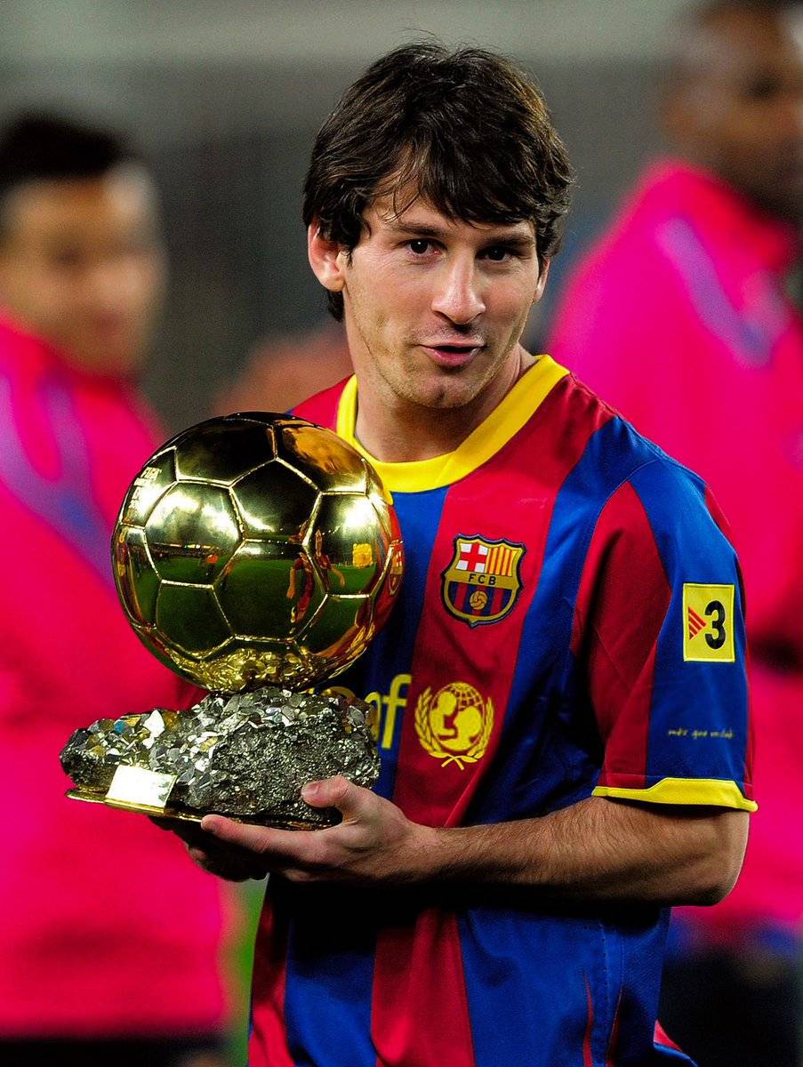 关于梅西助攻帽子戏法，巴萨豪取三分的信息