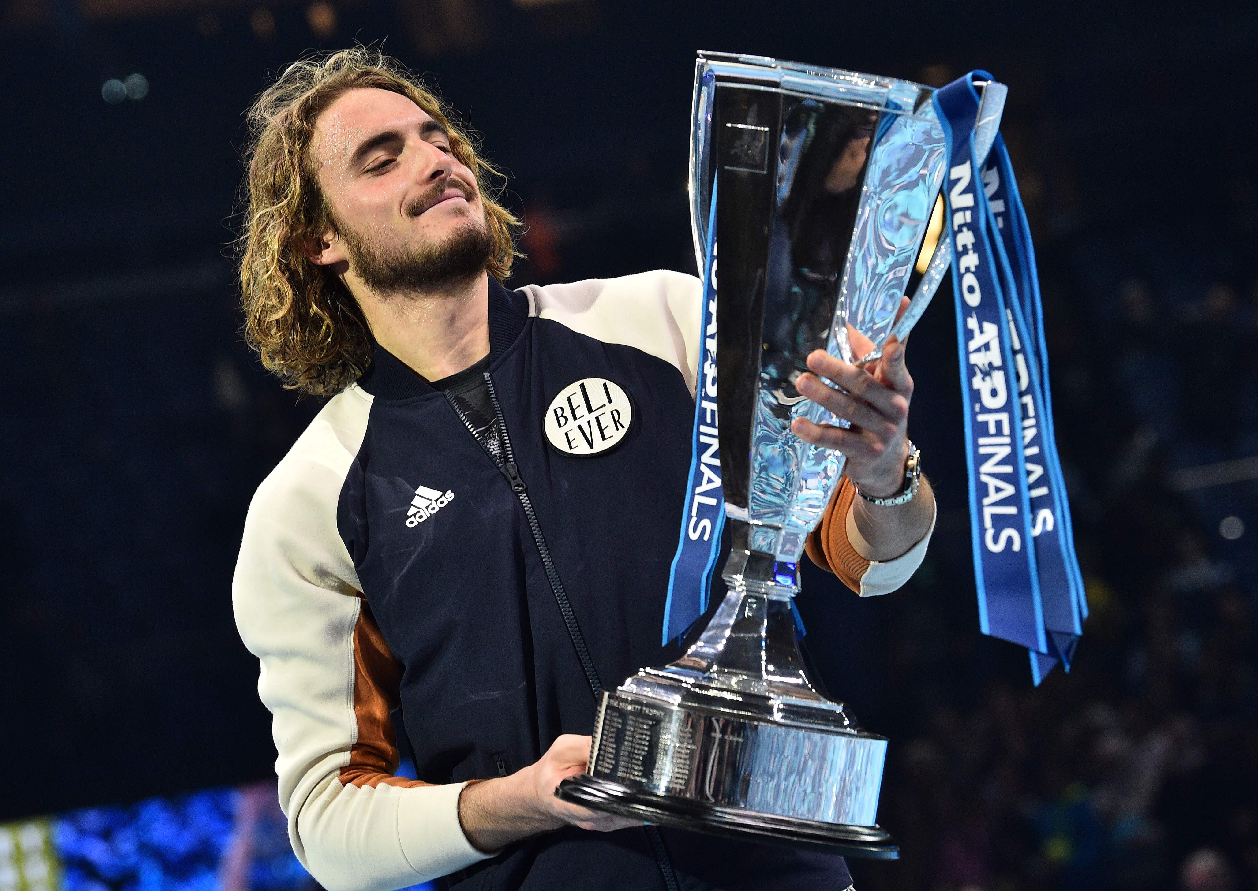 日本网球队轻取意大利网球队，西西帕斯爆发神勇的简单介绍