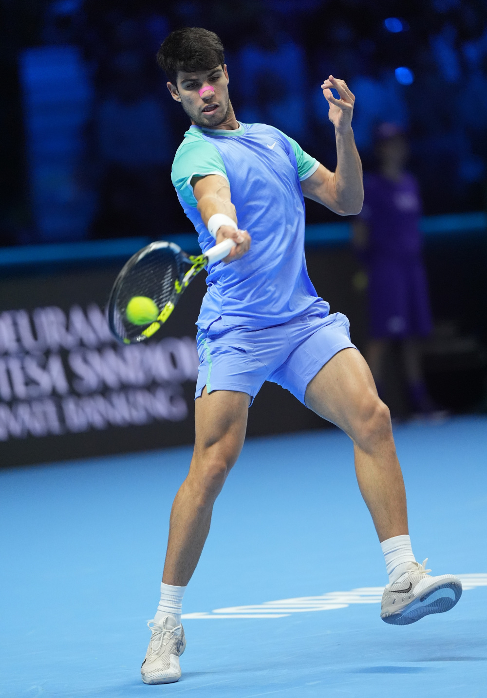 ATP总决赛轻取美网，兹维列夫关键制胜