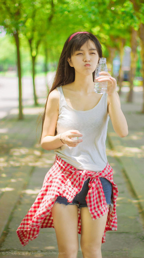 玻利维亚对阵克罗地亚,罗德里戈的冠军级表现如何点燃绿茵场