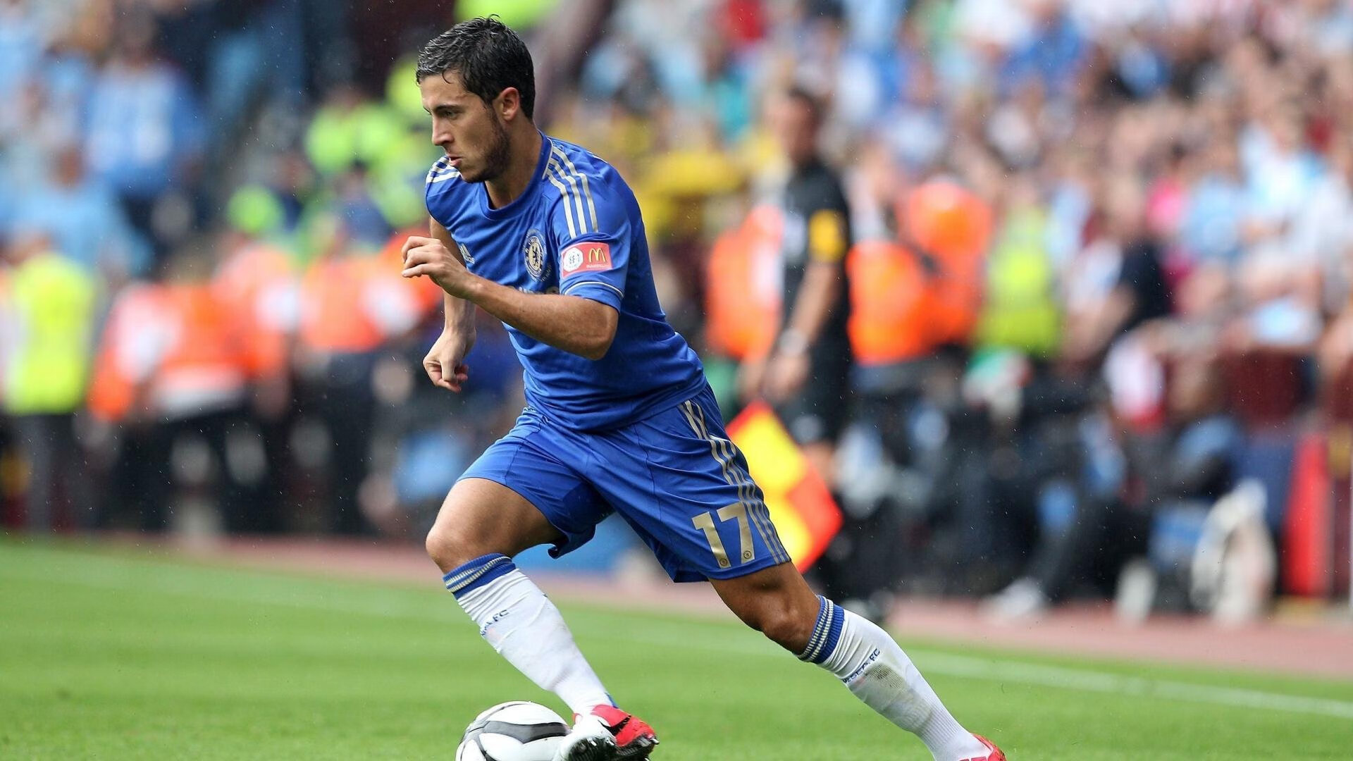 雷诺逆袭银箭王朝，拉塞尔惊艳全场改写F1格局